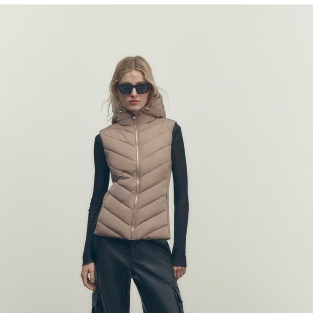 Zara Fitted Puffer Vest